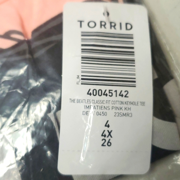❤️NWT VINTAGE TORRID - TEE THE BEATLES JOHN LENNON SGT PEPPER - PLUS SIZE - Picture 10 of 14